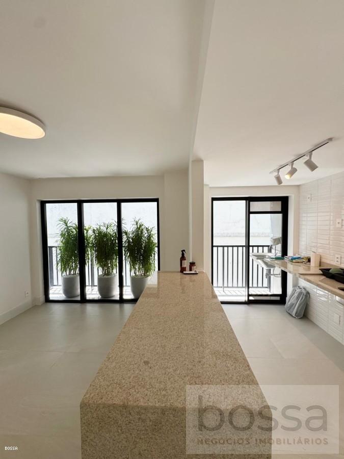 Apartamento à venda com 3 quartos, 82m² - Foto 2