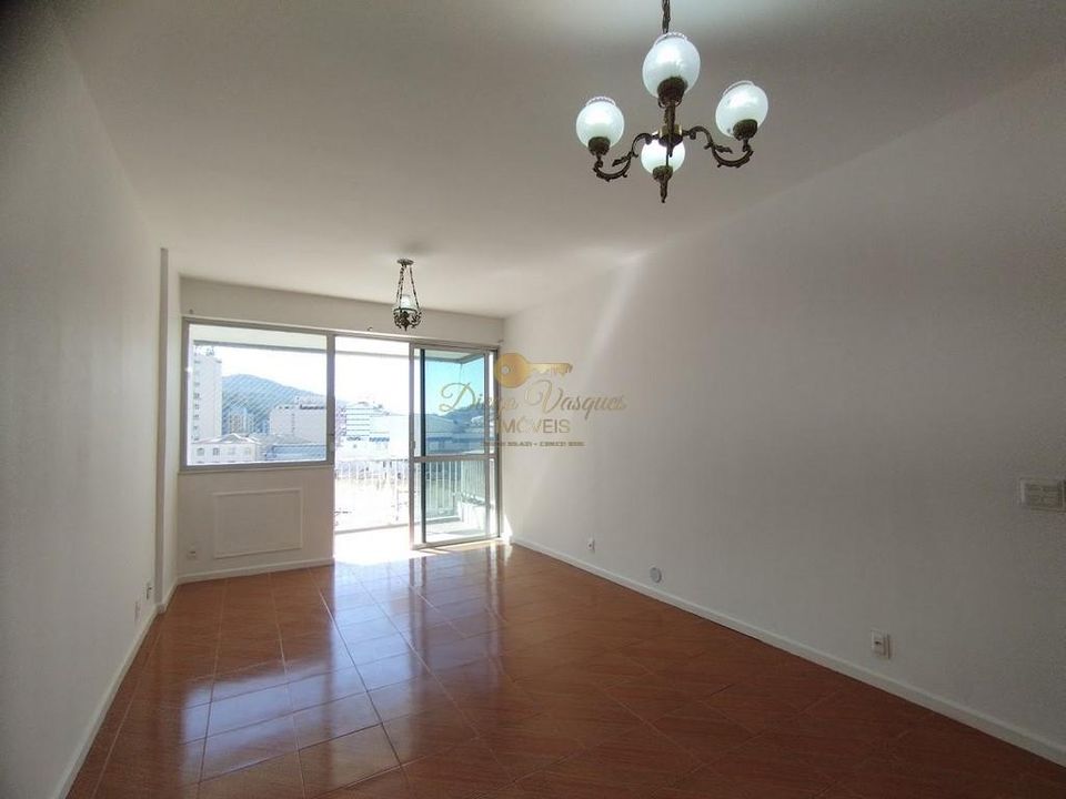 Apartamento à venda com 2 quartos, 80m² - Foto 1