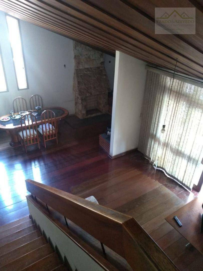 Casa à venda com 5 quartos, 223m² - Foto 7