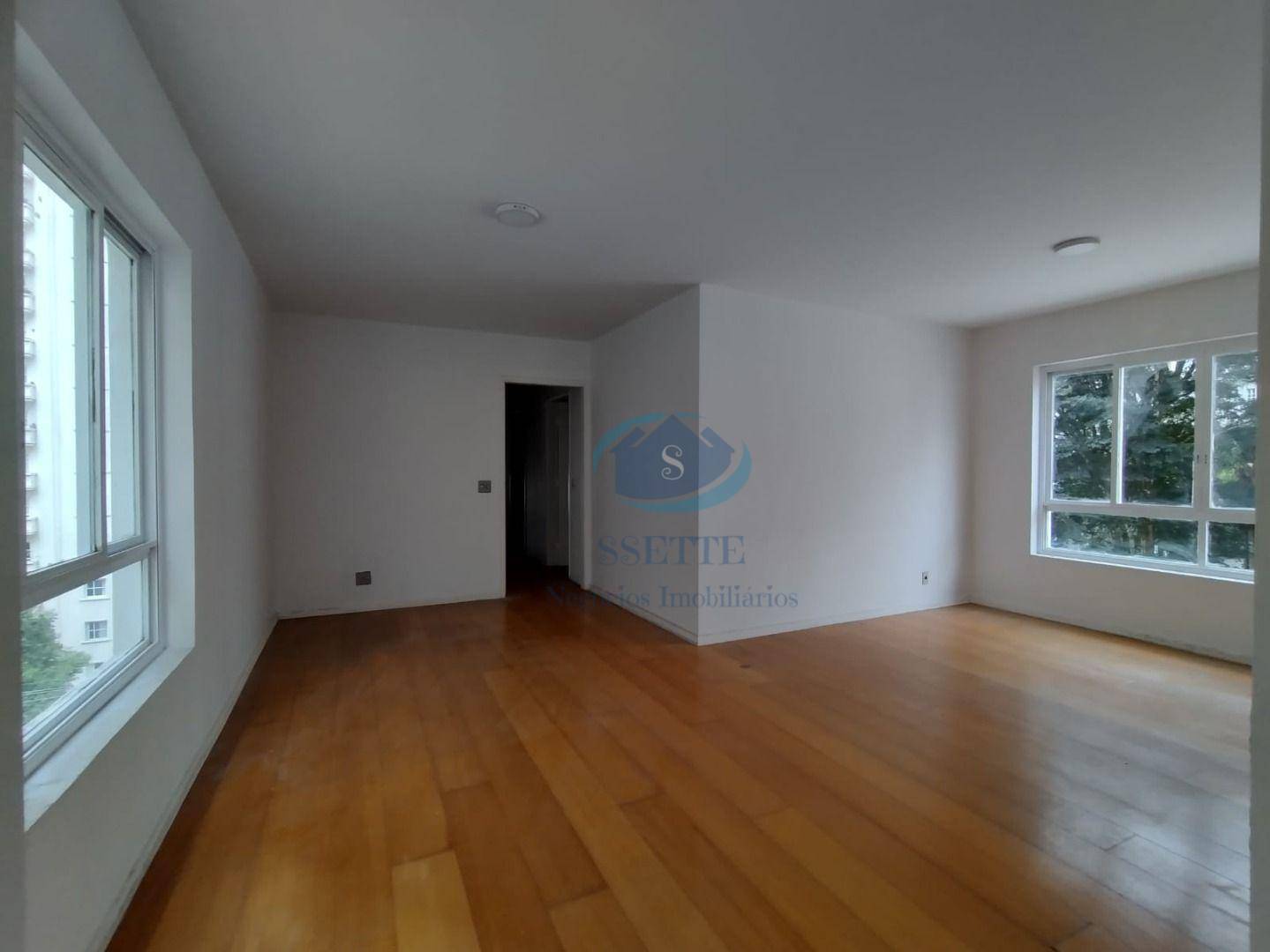 Apartamento para alugar com 3 quartos, 157m² - Foto 2