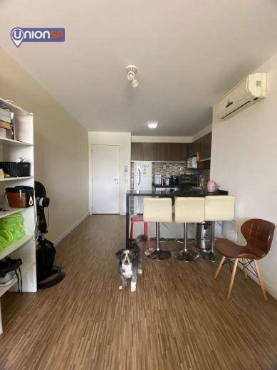 Apartamento à venda com 2 quartos, 60m² - Foto 2