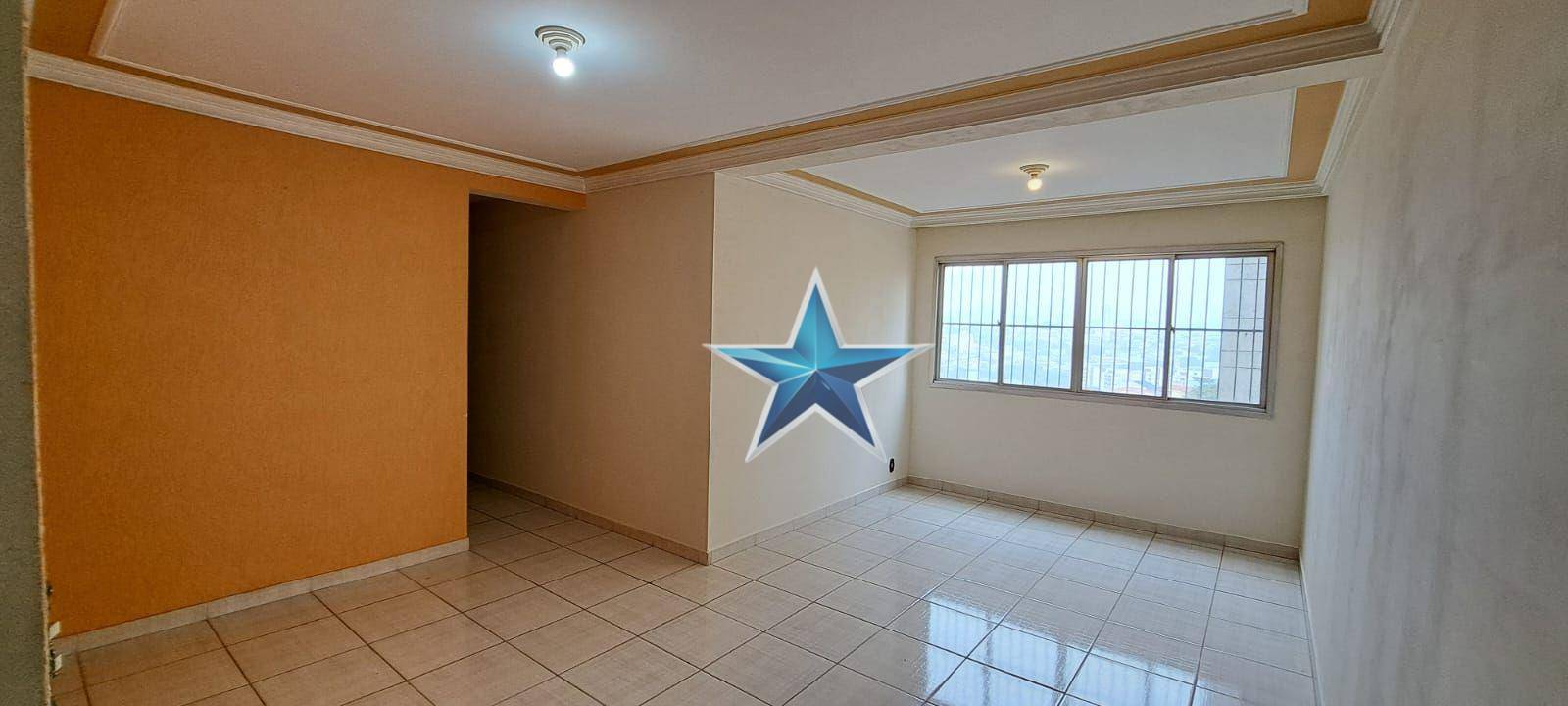 Apartamento para alugar com 4 quartos, 90m² - Foto 1