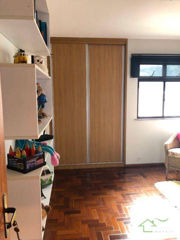 Apartamento à venda com 3 quartos, 115m² - Foto 9