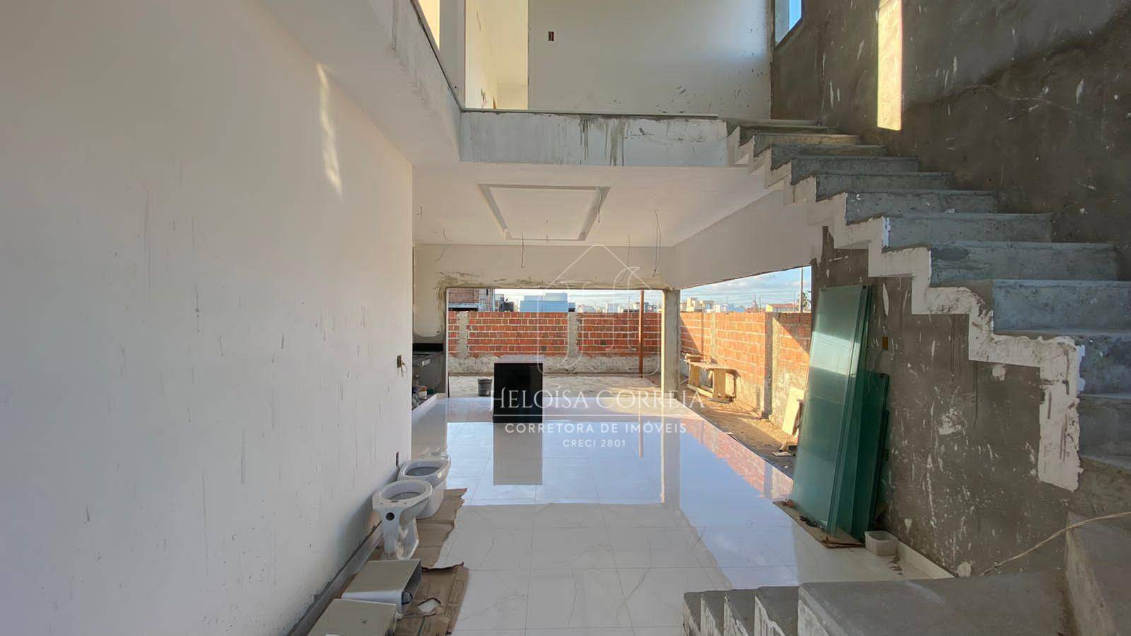 Casa à venda com 4 quartos, 168m² - Foto 3