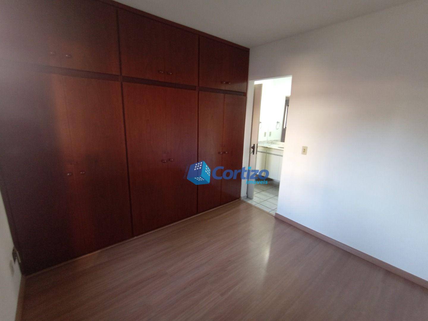 Apartamento à venda com 3 quartos, 96m² - Foto 18