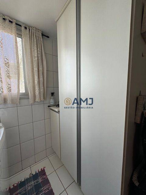 Apartamento à venda com 2 quartos, 81m² - Foto 14