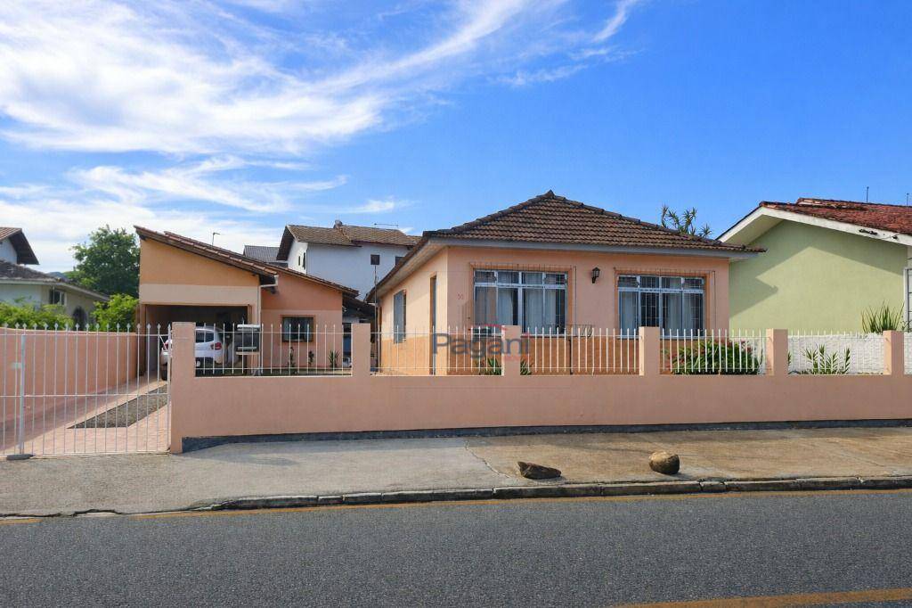 Casa, 5 quartos, 160 m² - Foto 1