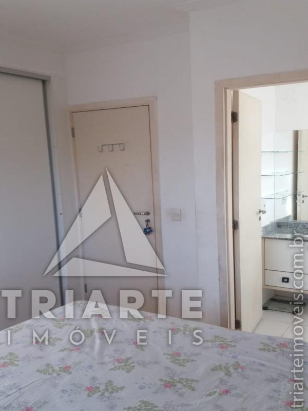 Apartamento à venda com 2 quartos, 60m² - Foto 3