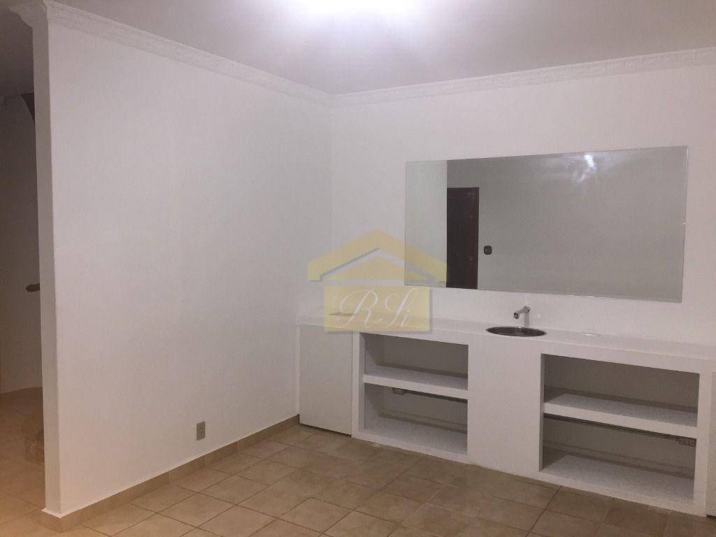 Casa para alugar com 3 quartos, 170m² - Foto 25