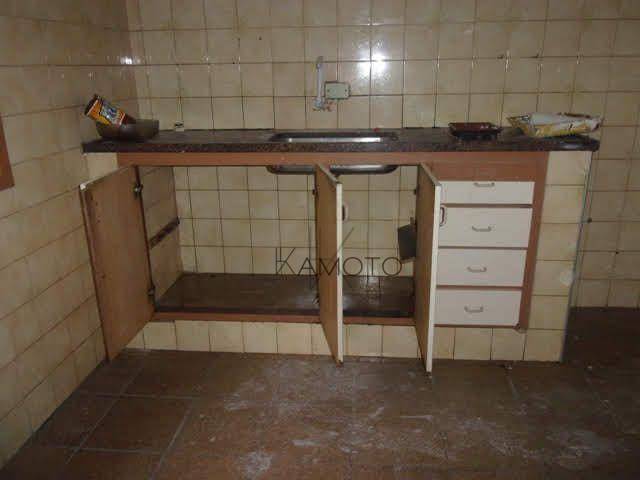 Sobrado à venda com 2 quartos, 320m² - Foto 15