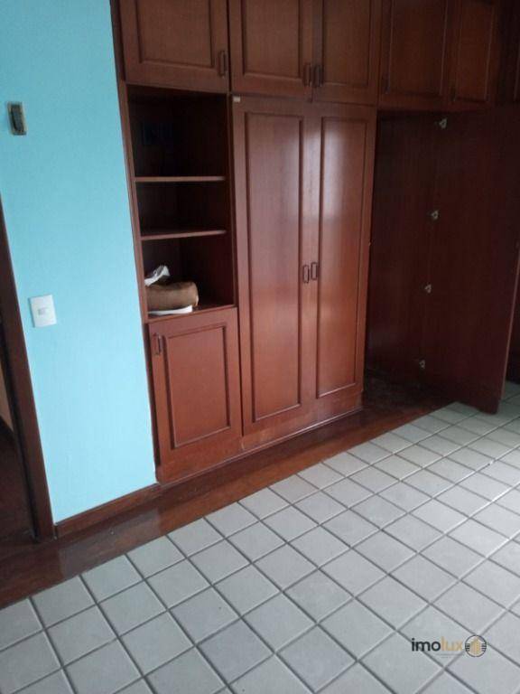 Apartamento à venda com 3 quartos, 190m² - Foto 9