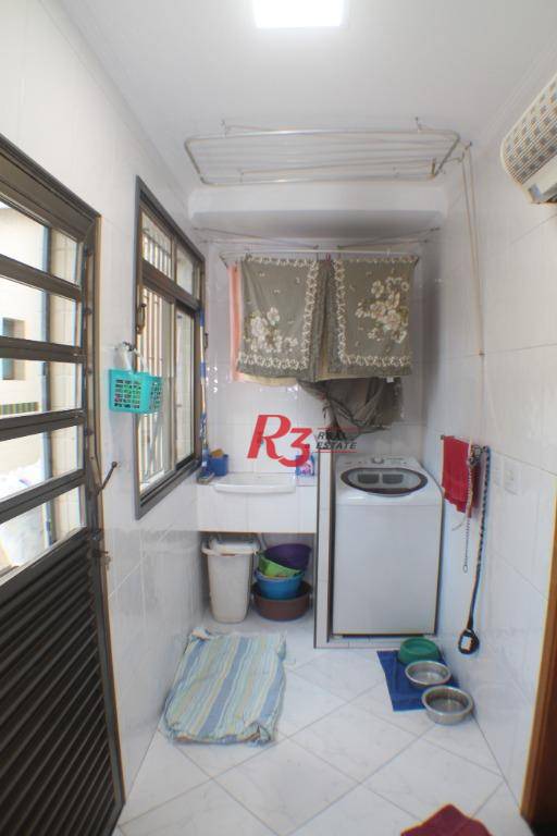 Sobrado à venda com 3 quartos, 300m² - Foto 6