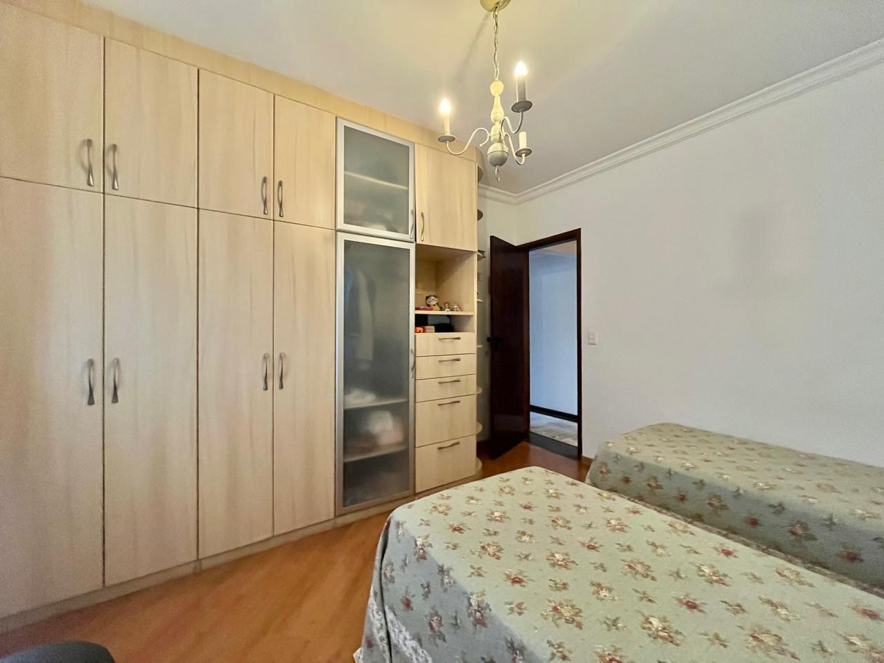 Apartamento à venda com 4 quartos, 185m² - Foto 21