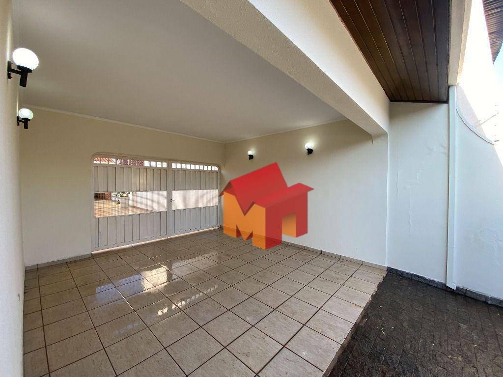 Casa à venda com 3 quartos, 197m² - Foto 4