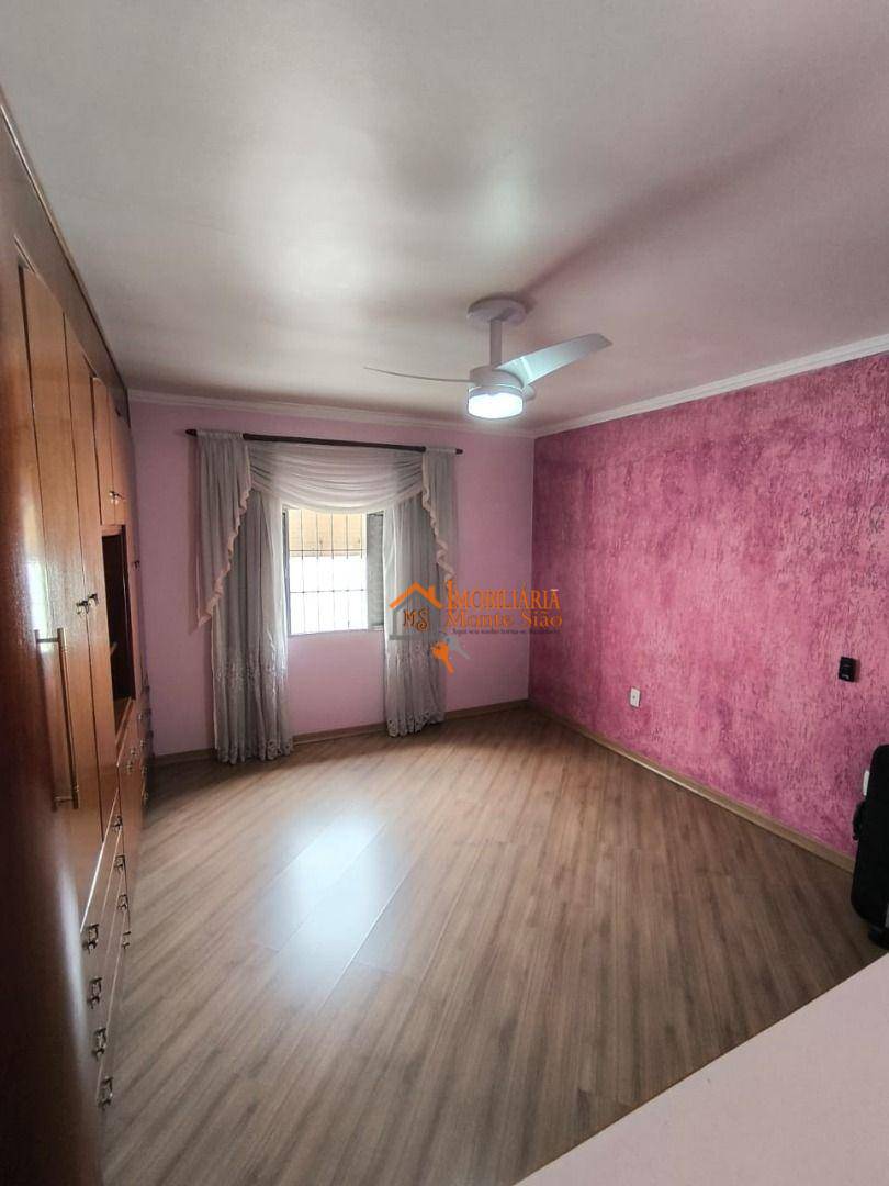 Sobrado à venda e aluguel com 3 quartos, 200m² - Foto 17