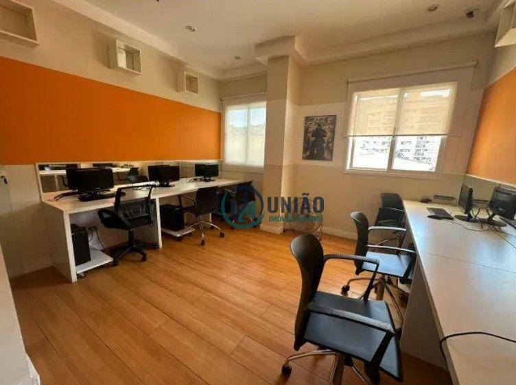 Apartamento à venda com 2 quartos, 70m² - Foto 13