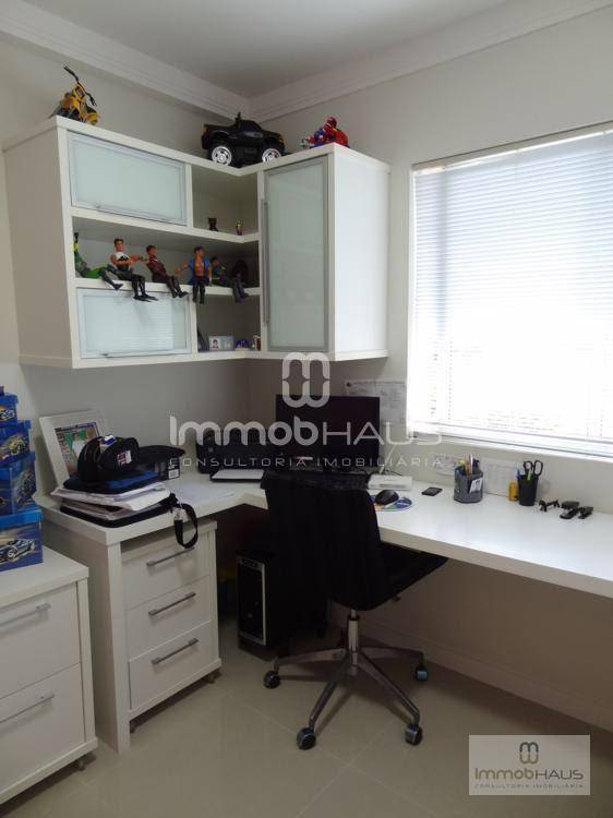 Apartamento à venda com 3 quartos, 127m² - Foto 8