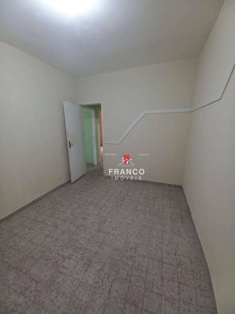 Casa para alugar com 2 quartos, 100m² - Foto 17