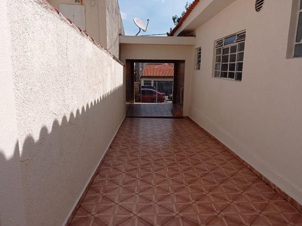 Casa à venda com 3 quartos, 180m² - Foto 3