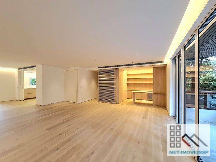 Apartamento à venda com 3 quartos, 211m² - Foto 1