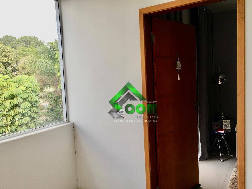 Apartamento à venda com 3 quartos, 97m² - Foto 7