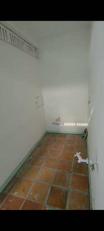 Casa à venda com 3 quartos, 100m² - Foto 12