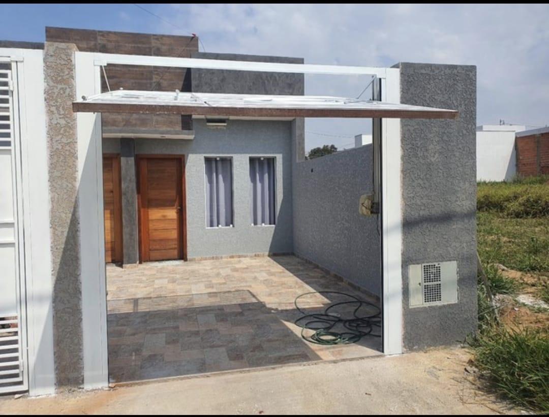 Casa à venda com 2 quartos, 52m² - Foto 1