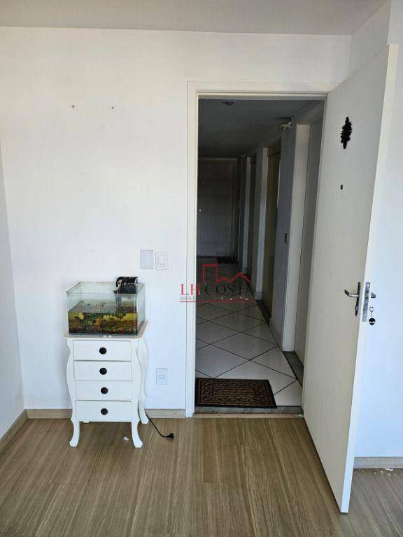 Apartamento à venda com 2 quartos, 70m² - Foto 8