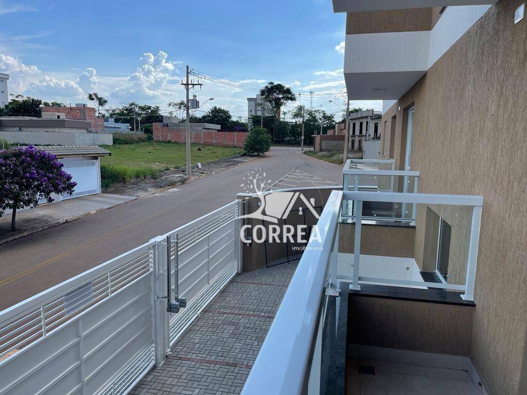 Apartamento à venda com 2 quartos, 67m² - Foto 2