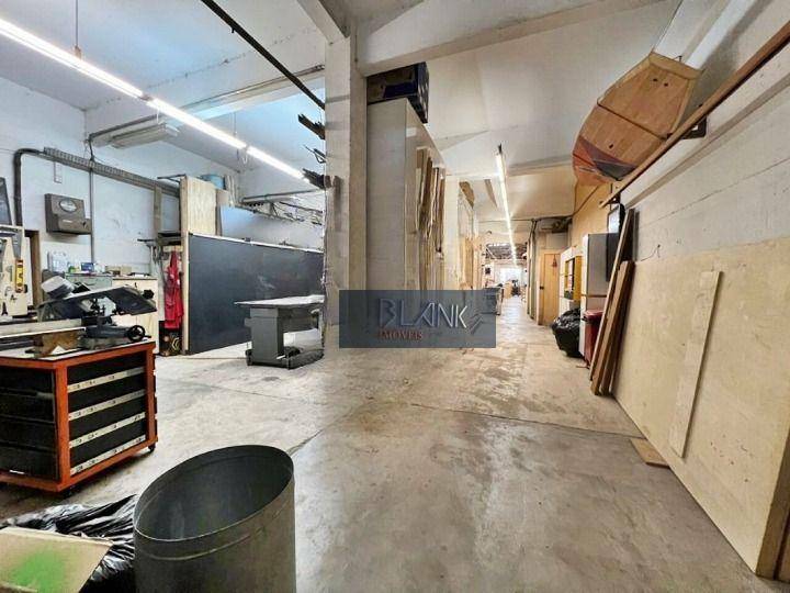 Prédio Inteiro à venda e aluguel, 750m² - Foto 1