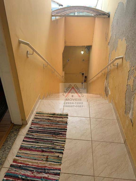 Sobrado à venda com 3 quartos, 200m² - Foto 17