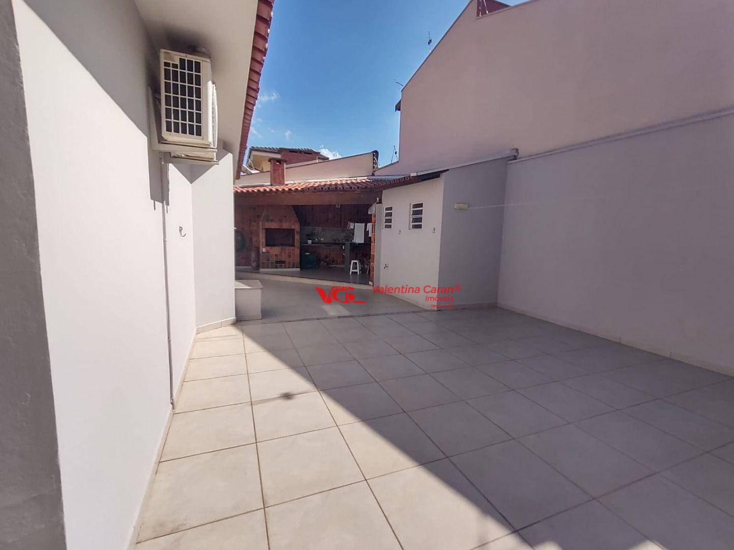 Casa à venda com 4 quartos, 225m² - Foto 22