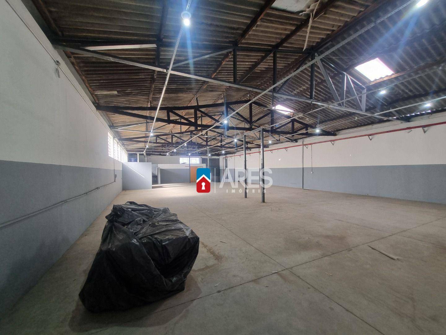 Depósito-Galpão-Armazém para alugar, 410m² - Foto 12