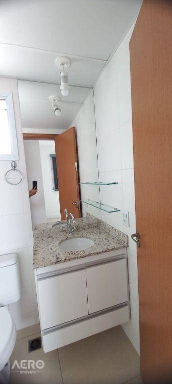 Apartamento à venda com 3 quartos, 70m² - Foto 3