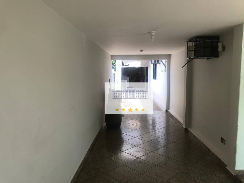 Casa à venda com 3 quartos, 230m² - Foto 18