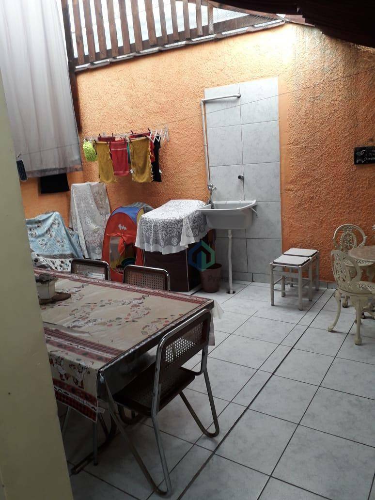 Casa à venda com 2 quartos, 80m² - Foto 16