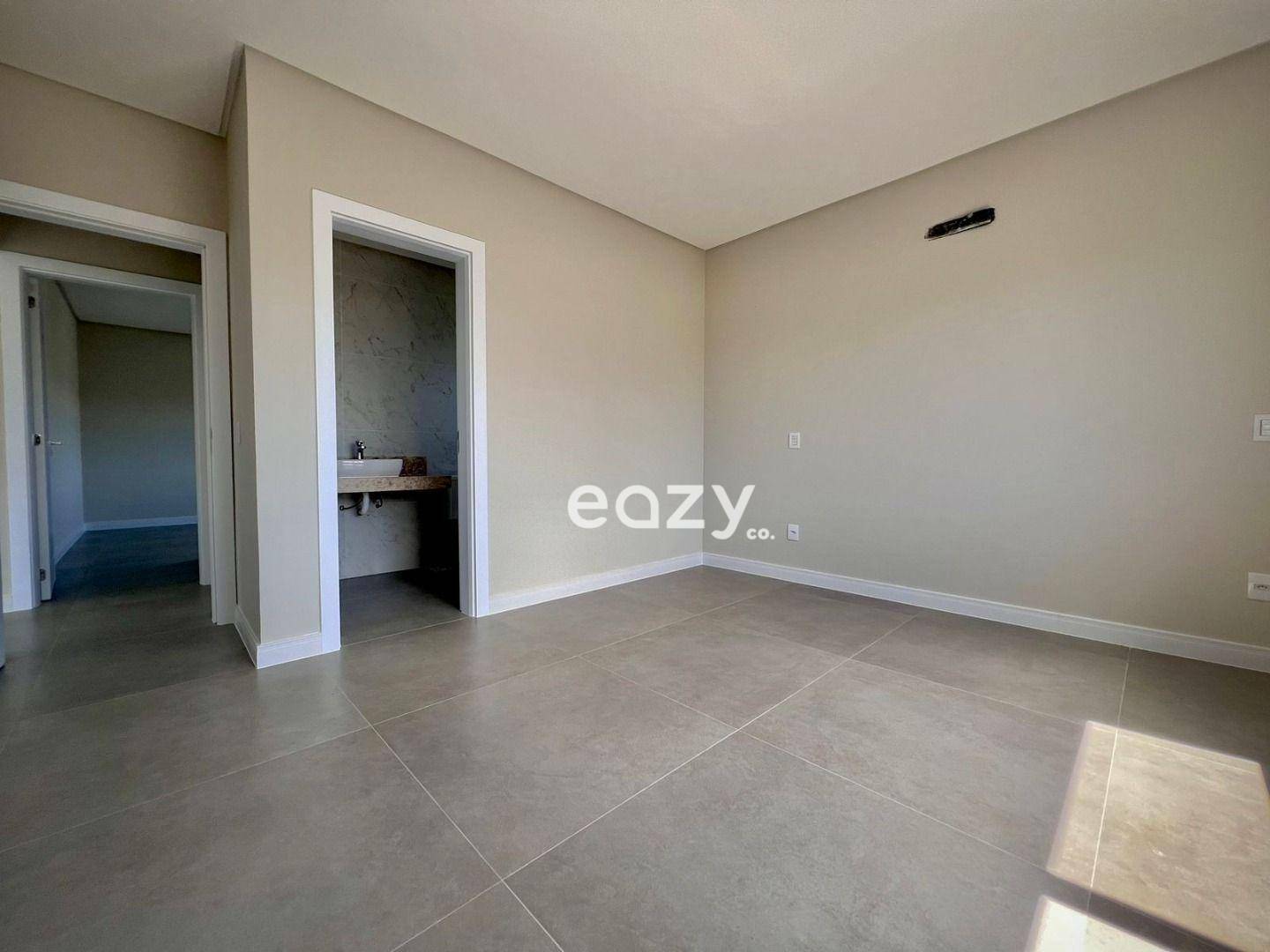 Sobrado à venda com 4 quartos, 317m² - Foto 27