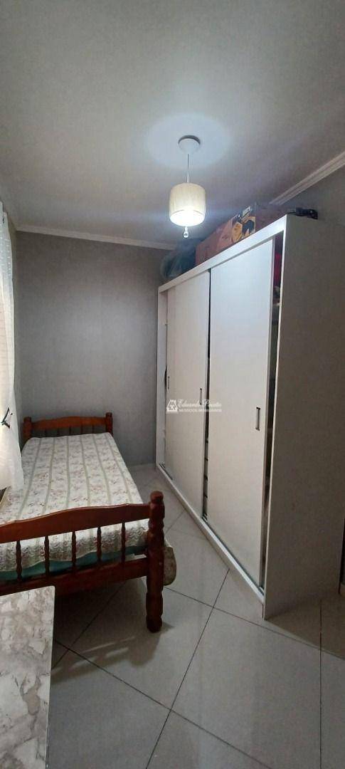 Casa à venda com 3 quartos, 197m² - Foto 14