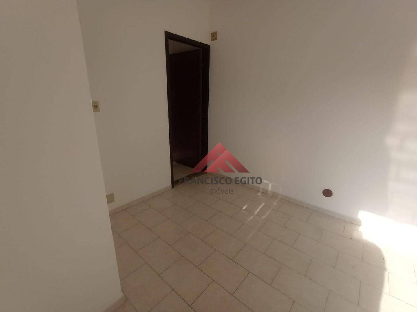 Casa à venda e aluguel com 4 quartos, 170m² - Foto 20