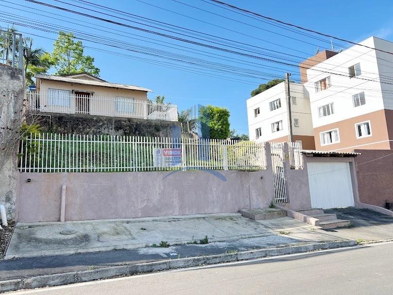 Casa à venda com 5 quartos, 125m² - Foto 1