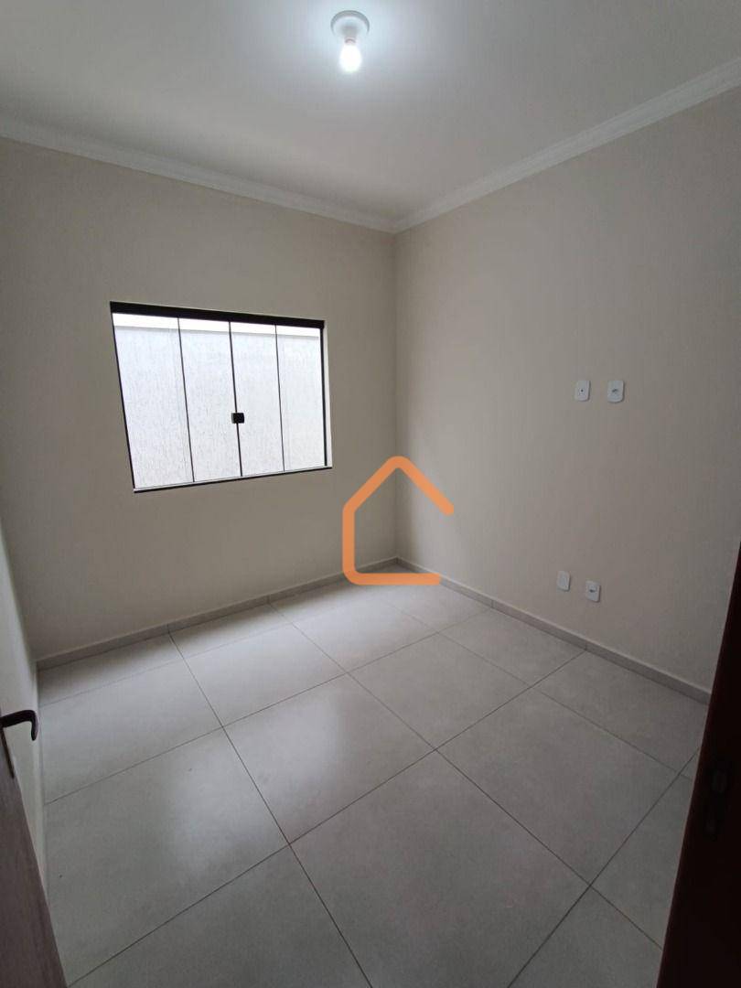 Casa à venda com 3 quartos, 121m² - Foto 13