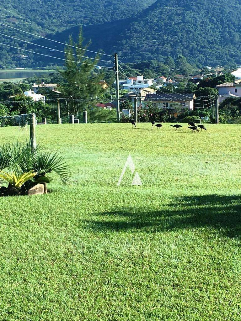 Casa à venda com 2 quartos, 160m² - Foto 17