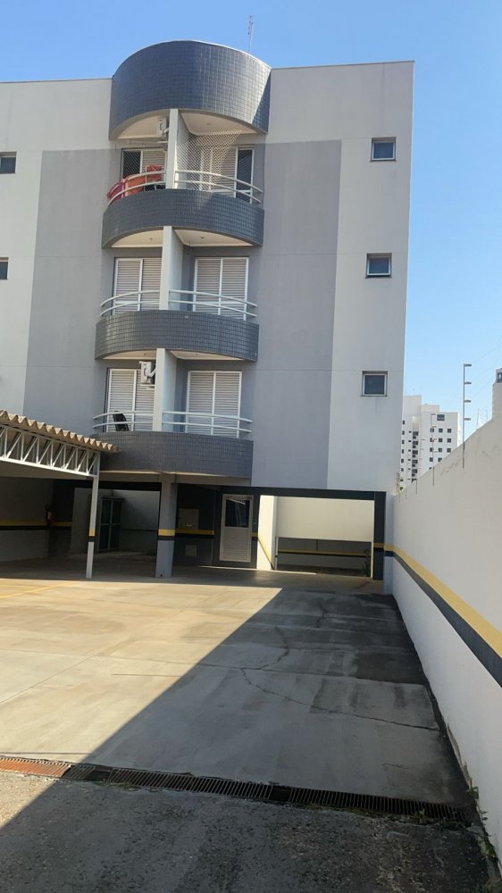 Apartamento à venda com 1 quarto, 40m² - Foto 1