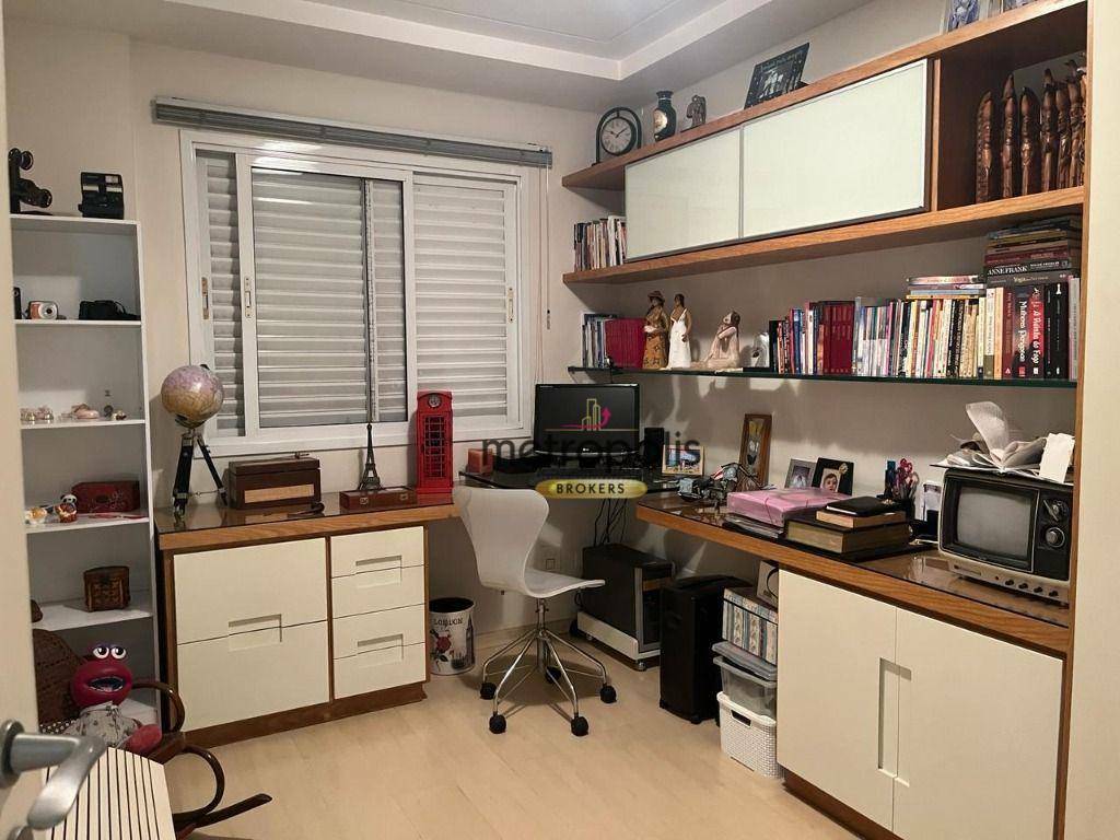 Apartamento à venda com 4 quartos, 150m² - Foto 14