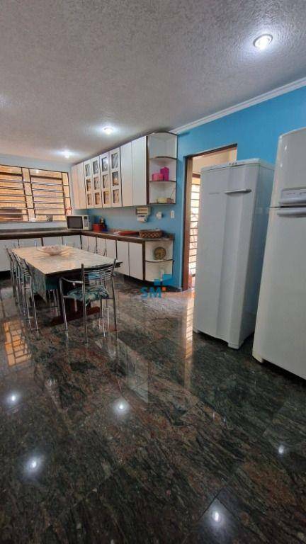 Sobrado à venda com 3 quartos, 253m² - Foto 20