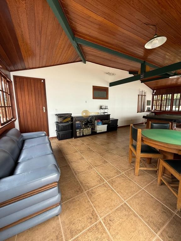 Casa à venda com 7 quartos, 2200m² - Foto 28