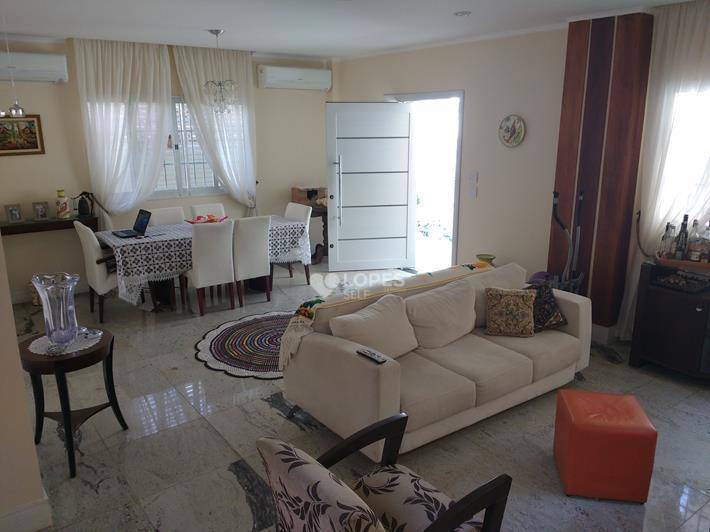 Casa à venda com 4 quartos, 310m² - Foto 5