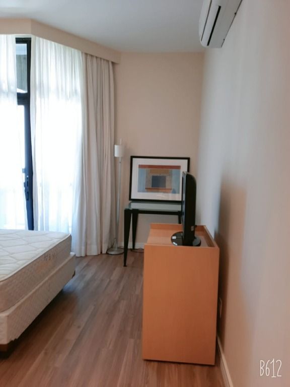 Apartamento para alugar com 2 quartos, 62m² - Foto 8