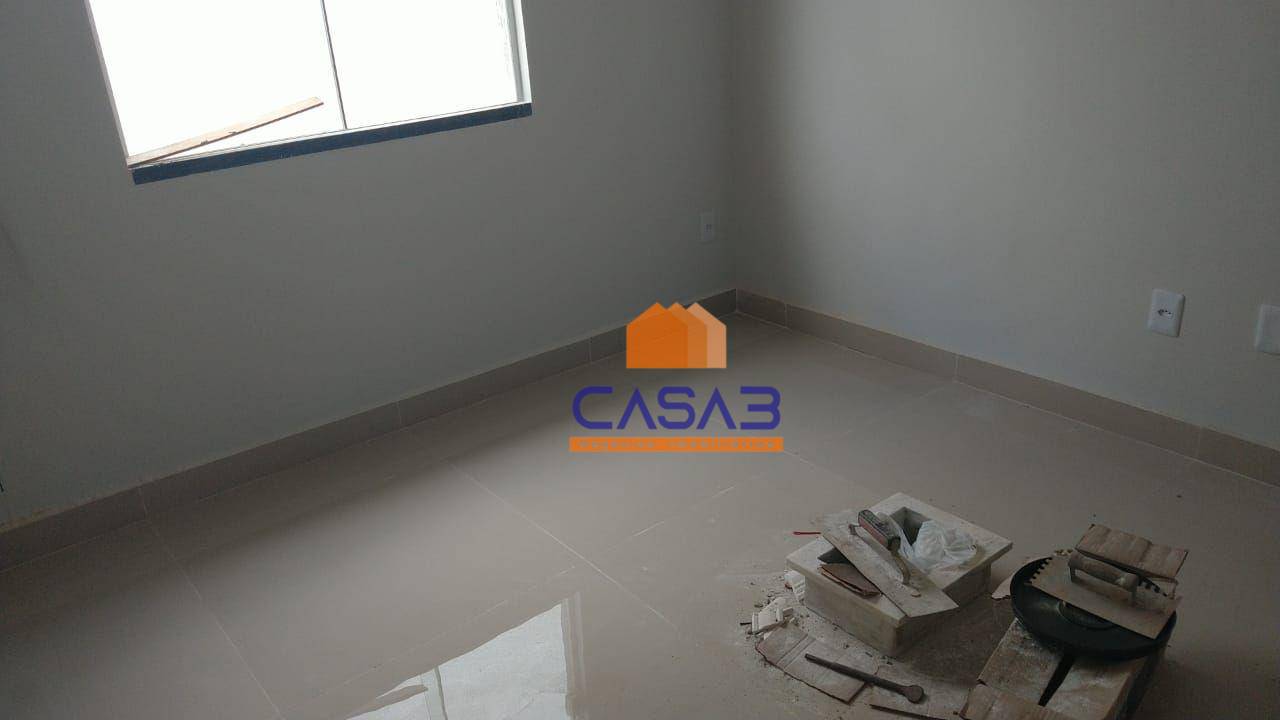 Casa à venda com 2 quartos, 90m² - Foto 6