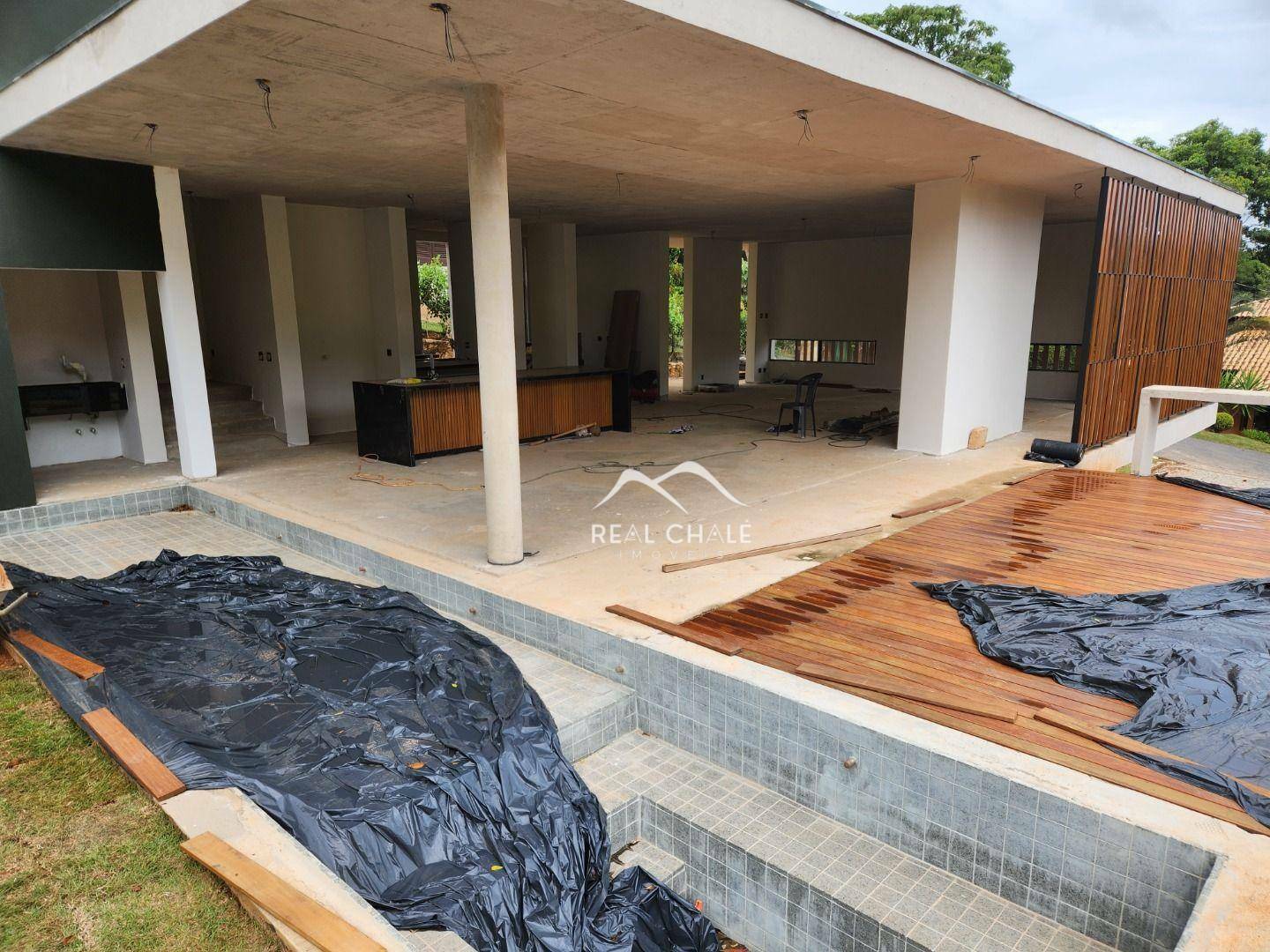 Casa de Condomínio à venda com 4 quartos, 355m² - Foto 17